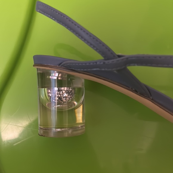 COPY - Charles and keith stap high heel sandals - Picture 4 of 4